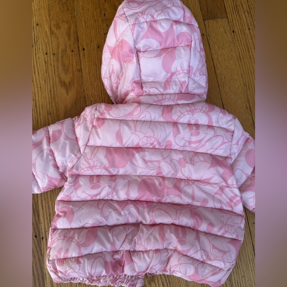 Baby GAP Disney Light Pink Puffer Jacket size 0-6 months - Picture 8 of 10